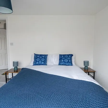 Short Stays - Amazing Redland Flat! Free Parking Апартаменты